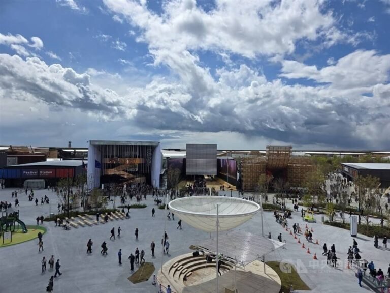 電子燃料世博亮相 日媒形容為燃油車救星