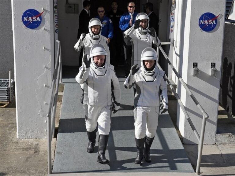 美俄日4人組升空赴國際太空站　將模擬登月情境 | 科技 | 中央社 CNA