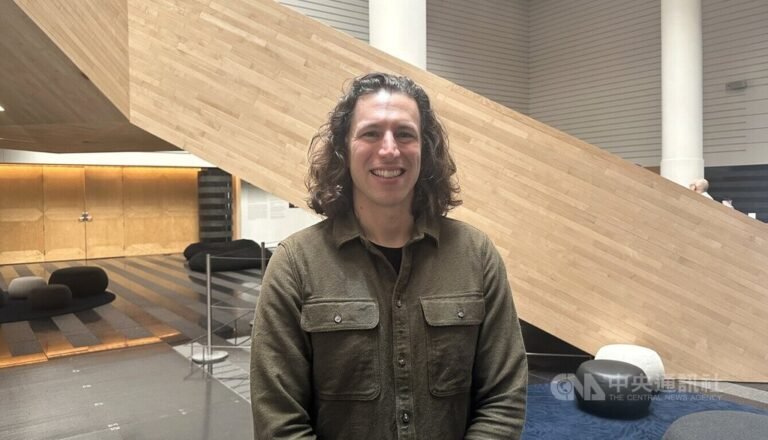 科技Podcast主持人憶訪張忠謀 長談4小時難忘體驗 | 科技 | 中央社 CNA 科技Podcast主持人憶訪張忠謀 長談4小時難忘體驗 | 科技 | 中央社 CNA