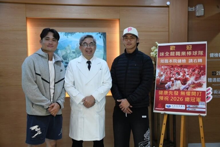 龍隊年度健康檢查　曾聖安喊話想跟李凱威拚盜壘王 | 運動 | 中央社 CNA