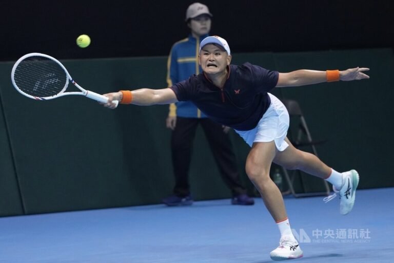 吳東霖台維斯盃先馳得點　台灣首日戰平黎巴嫩 | 運動 | 中央社 CNA