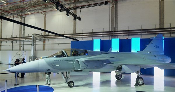 巴西首架國產組裝戰機Gripen亮相　防務自主邁向新階段 | 國際 | 中央社 CNA
